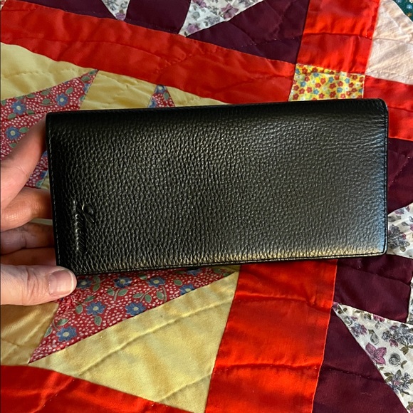 Lavemi Handbags - LAVEMI Genuine Black Pebbled Leather Wallet